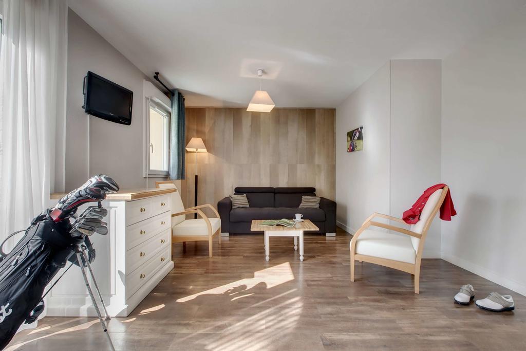 Appartements Les Ormes Эпиньяк Экстерьер фото